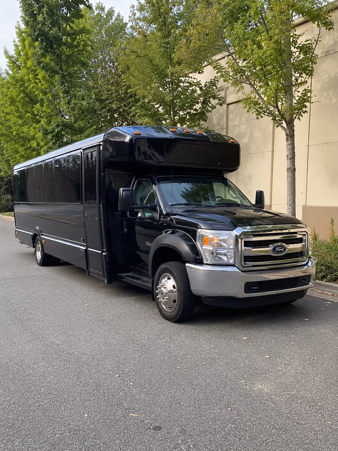 Murfreesboro Homecoming & Prom Party Bus Rentals
