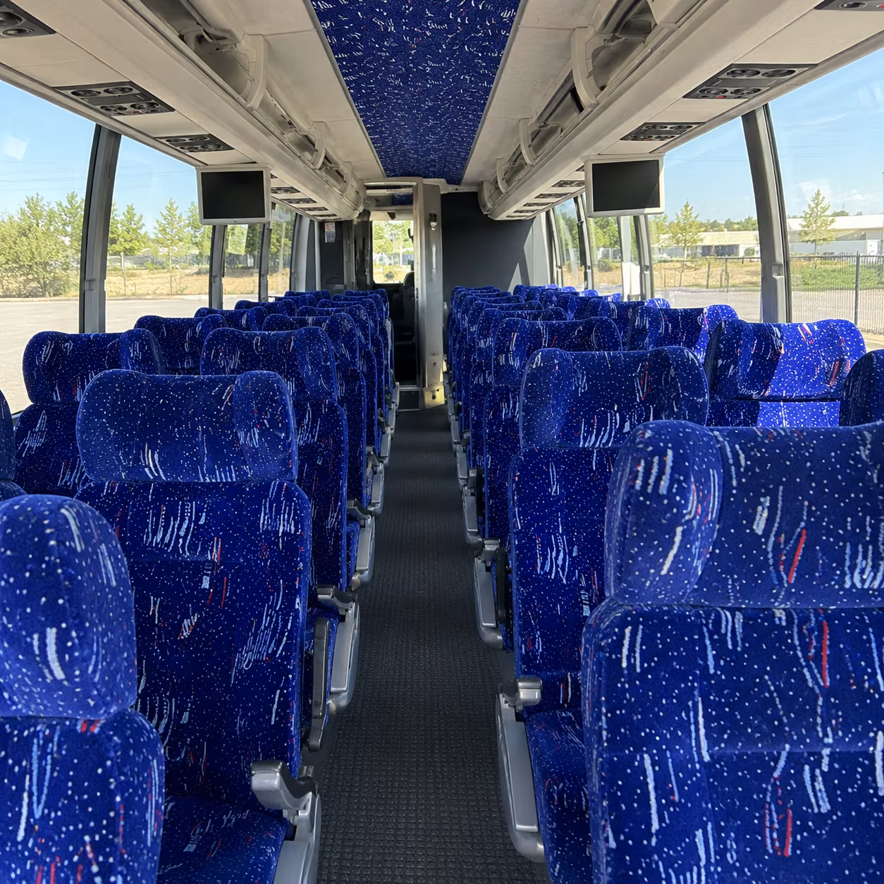 Nashville Airport Shuttle & Transportation party bus exterior