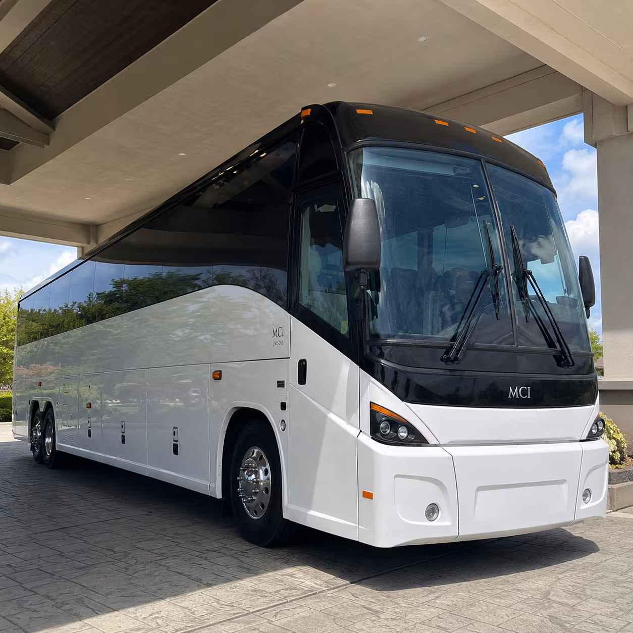 Nashville Corporate Transportation party bus exterior