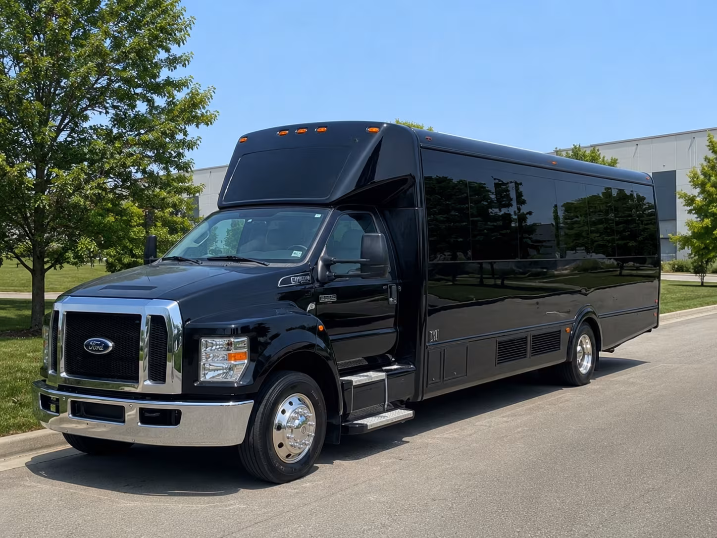 Nashville Winery Tour & Pub Crawl Transportation party bus exterior