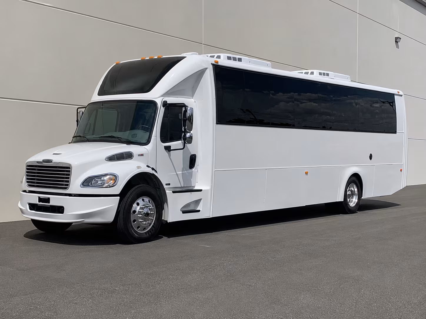 Nashville Winery Tour & Pub Crawl Transportation
