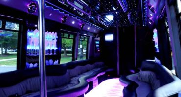 22 people party bus