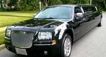 Chrysler 300 limo service