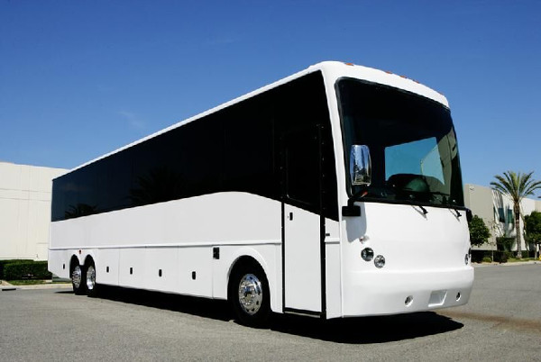 Nashville 50 Passenger Charter Bus